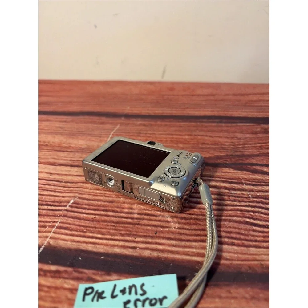 Canon PowerShot Digital ELPH SD600 Digital Camera For Parts Or Repair